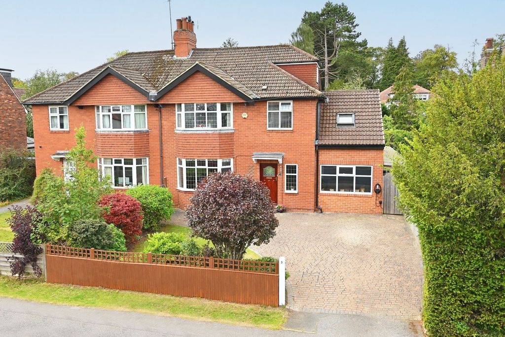 Property photo 1 of 31