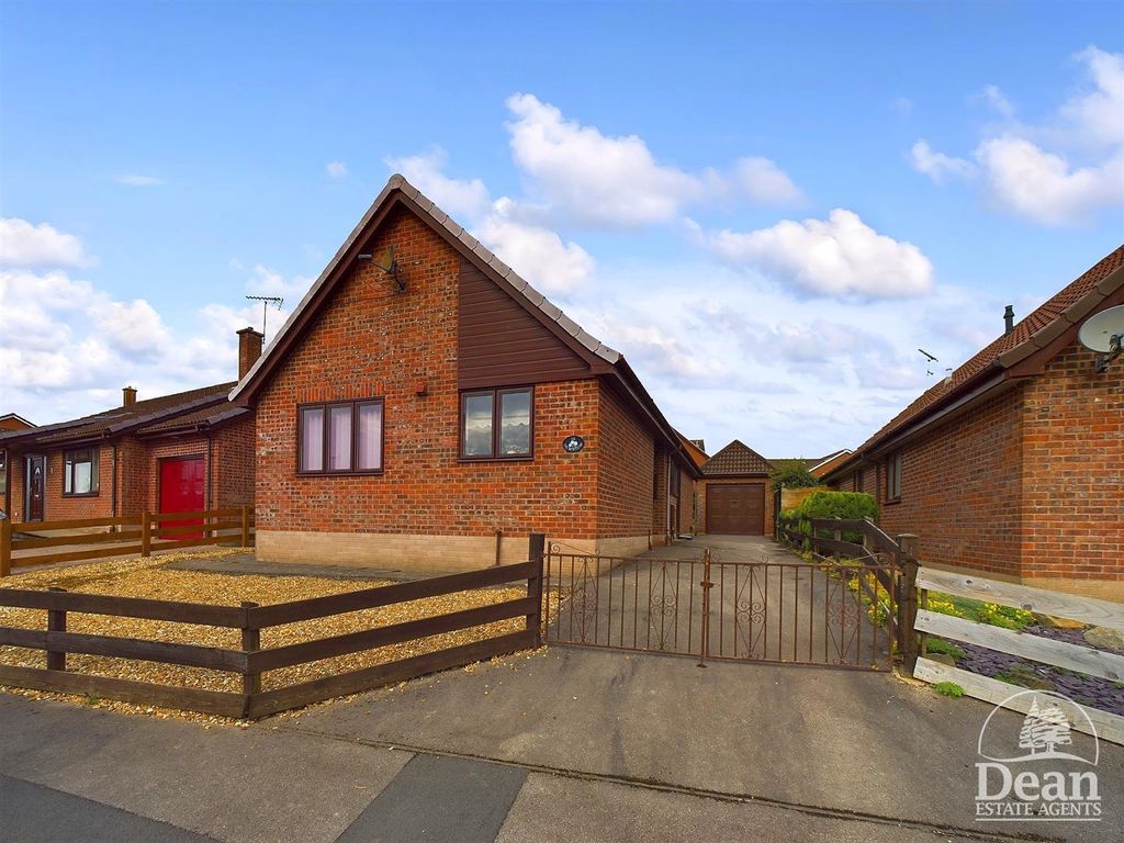 Property photo 1 of 13