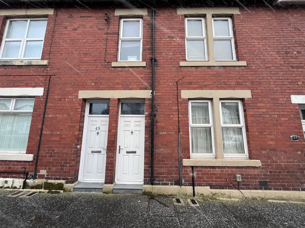 Property photo 1 of 1