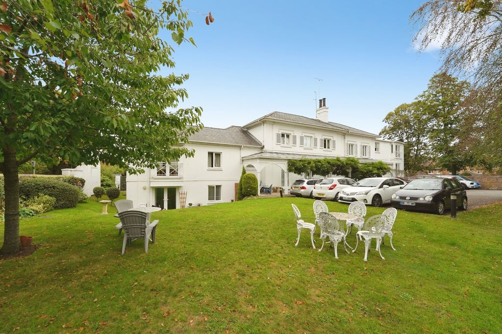 Property photo 1 of 9 General View