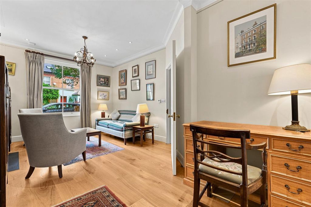 Property photo 3 of 16 For Sale - Dale Street, W4