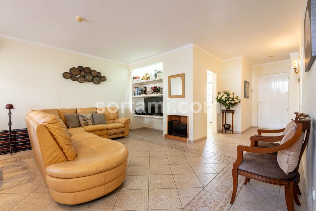 Property photo 3 of 29