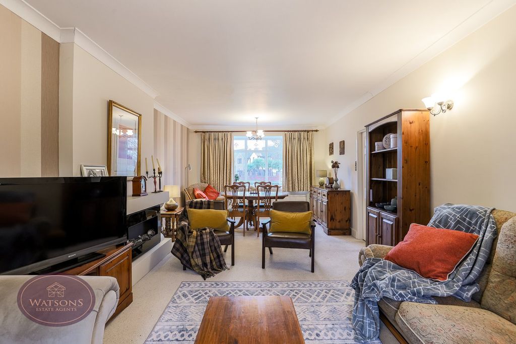 Property photo 3 of 26