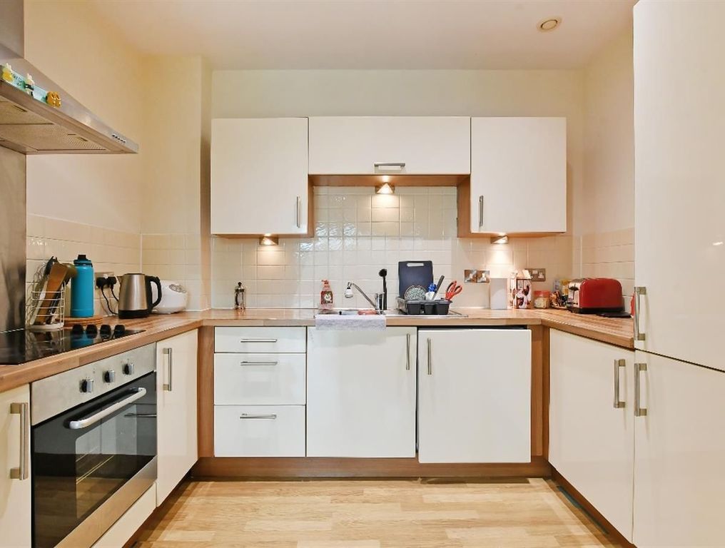 Property photo 3 of 11