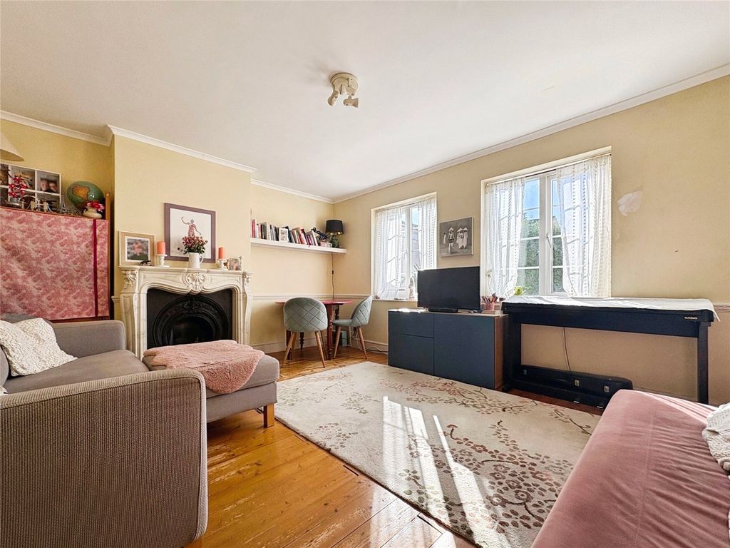 Property photo 2 of 11 Picture No. 08