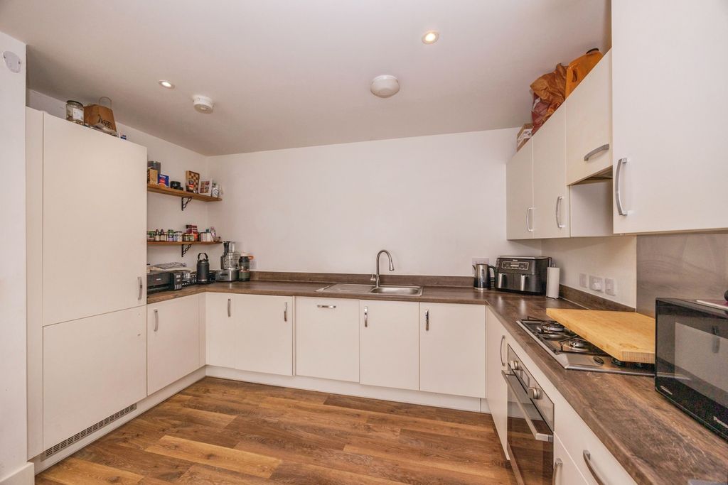 Property photo 2 of 15 Pbox-Img.Jpg