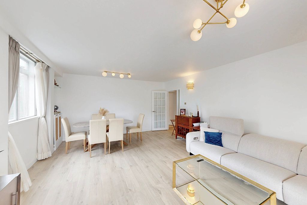 Property photo 2 of 12 Picture No. 04