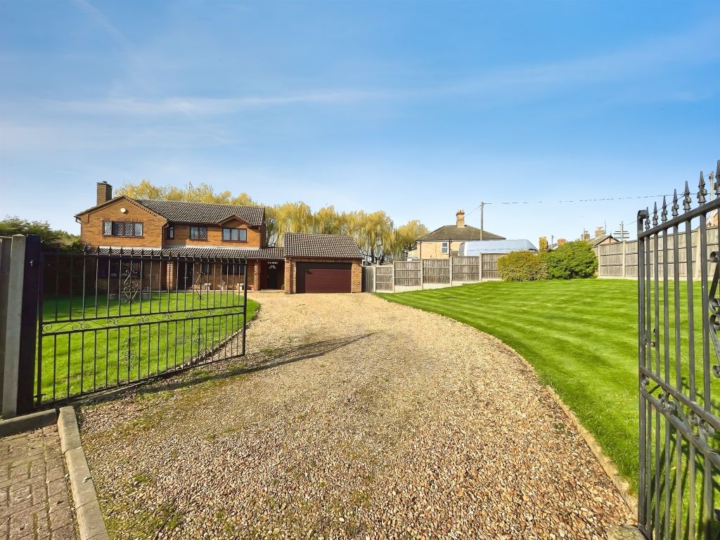 Property photo 3 of 17