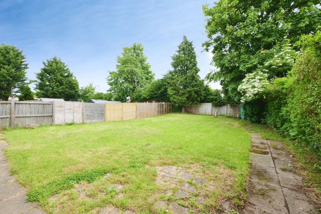 Property photo 3 of 19 Pnmb0271