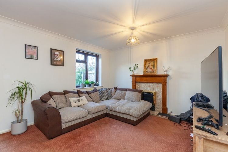 Property photo 3 of 8 269048