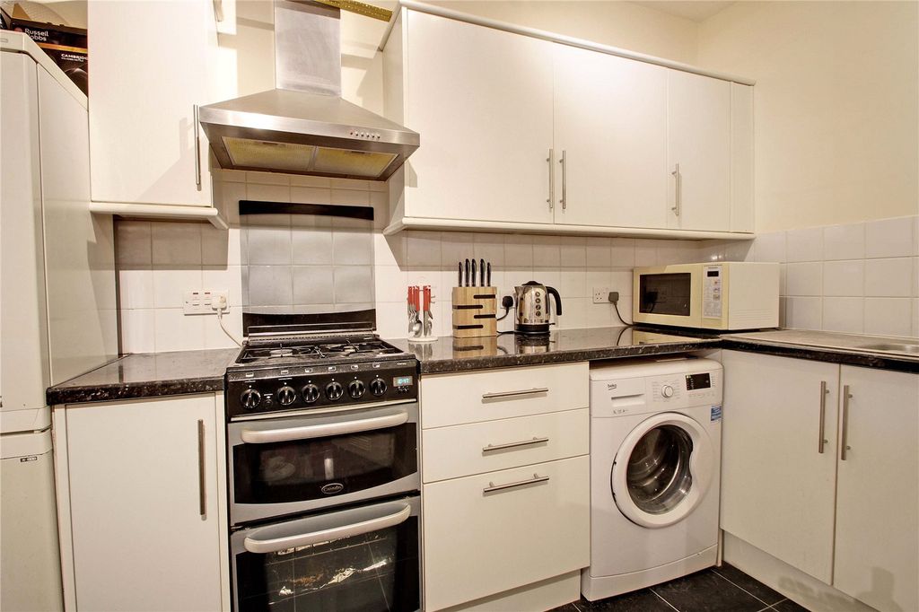 Property photo 1 of 6 Picture No. 09