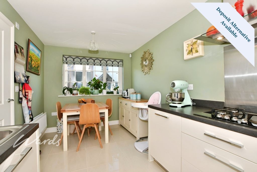Property photo 3 of 15 Kitchen
