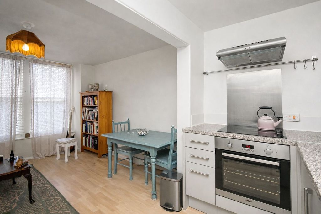Additional image 5 of 1 bed flat for saleSouth Street, St Andrews KY16