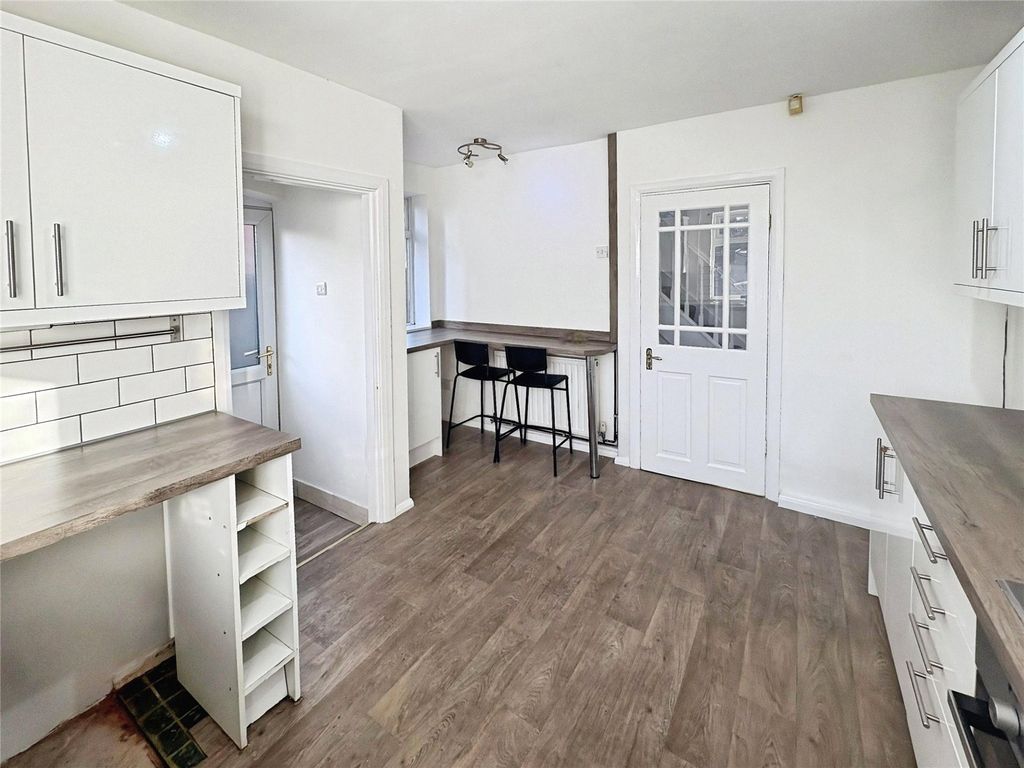 Property photo 3 of 18 Picture No. 02