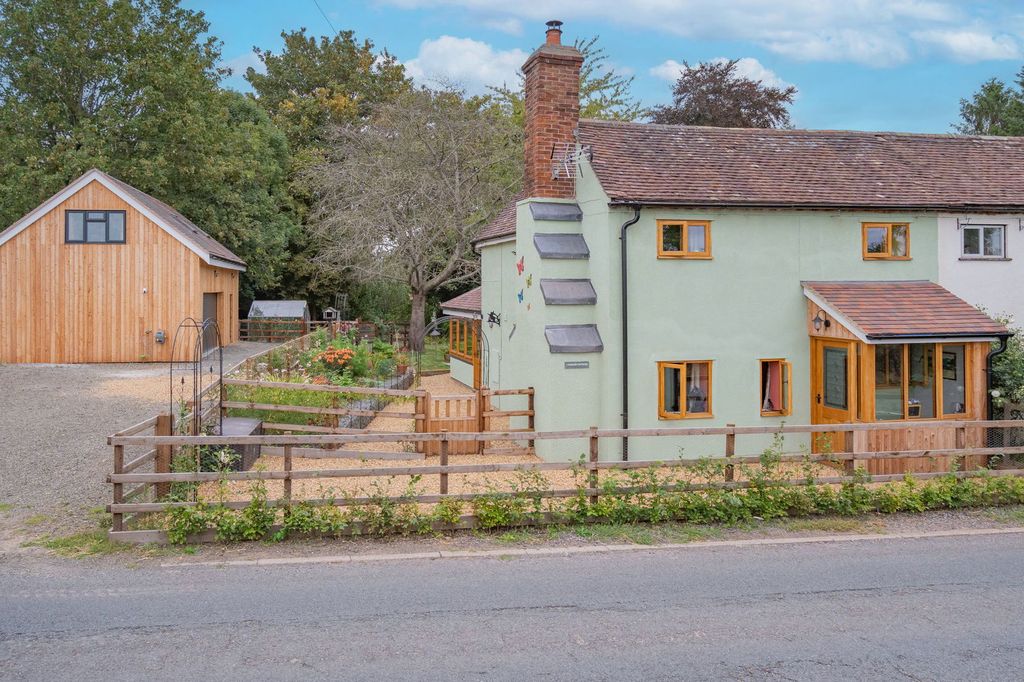 Property photo 1 of 25