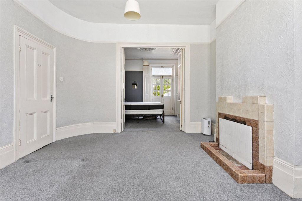 Property photo 3 of 12 Picture No. 03