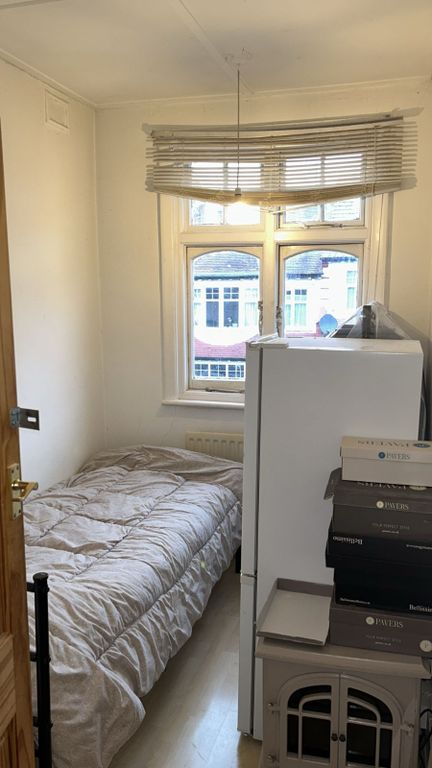 Property photo 1 of 3