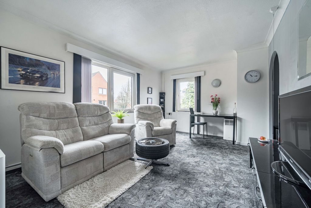 Property photo 3 of 10 1408247-7-6985Cbe...