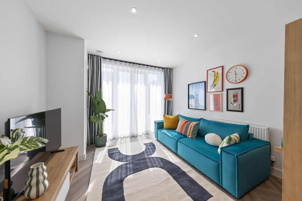 Property photo 3 of 6 R51_0084