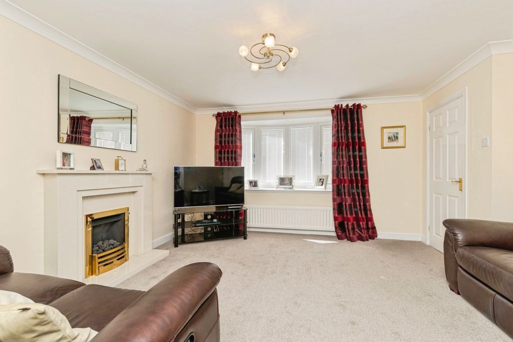 Property photo 2 of 19 Pbox-Img.Jpg
