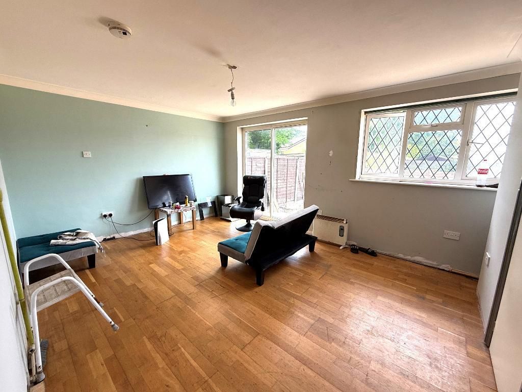 Property photo 2 of 11 Photo 2