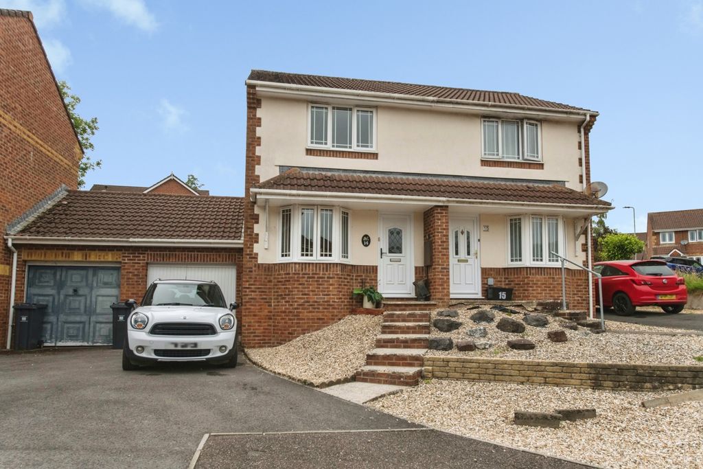 Property photo 1 of 18 Pbox-Img.Jpg