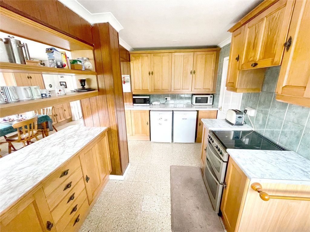 Property photo 2 of 24 Picture No. 04
