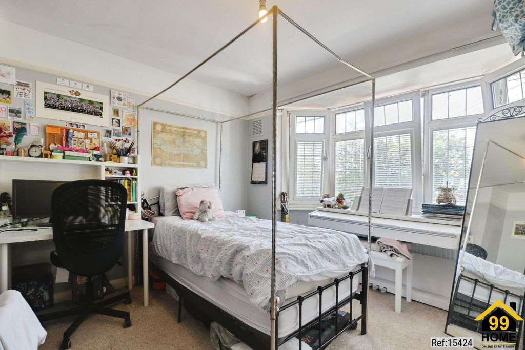 Property photo 3 of 23 Photo 2