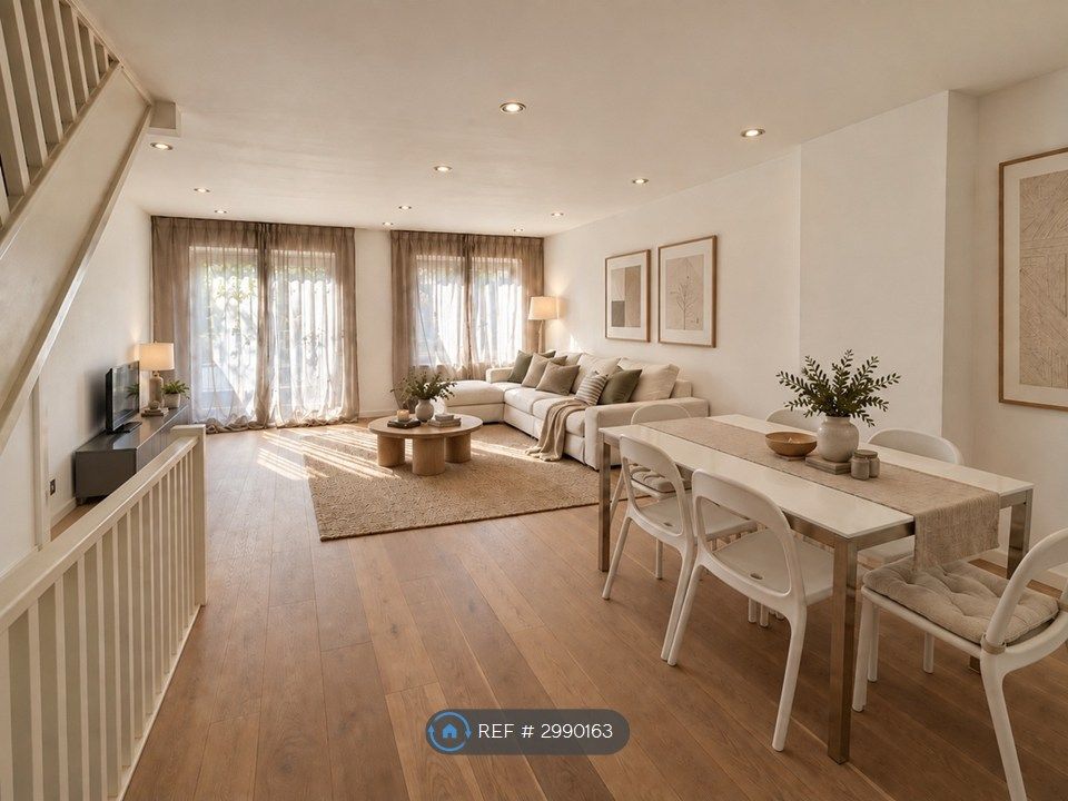 Property photo 3 of 35
