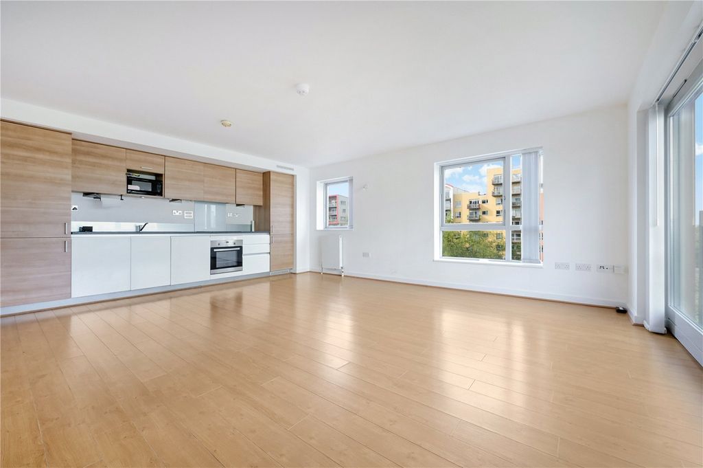 Property photo 1 of 8 Picture No. 06