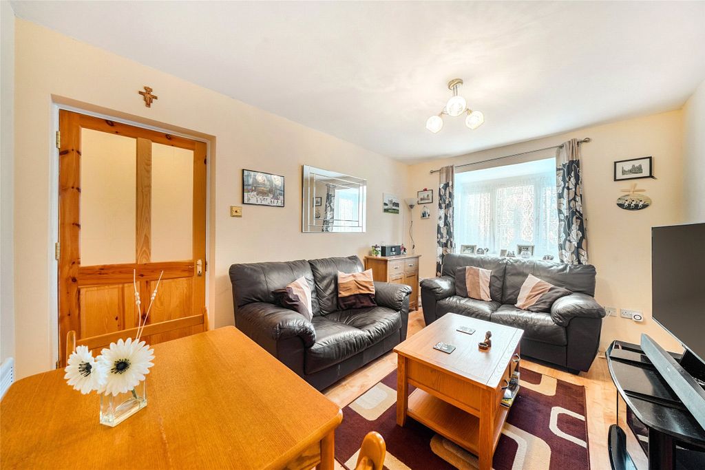 Property photo 2 of 11 Picture No. 10