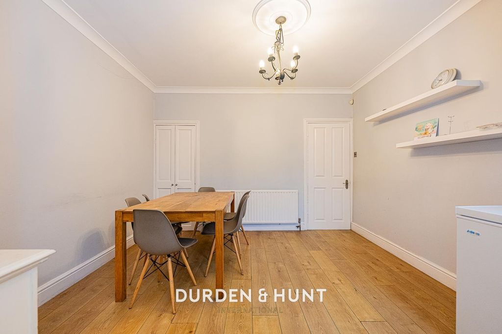 Property photo 3 of 12 Clifton-7.Jpg