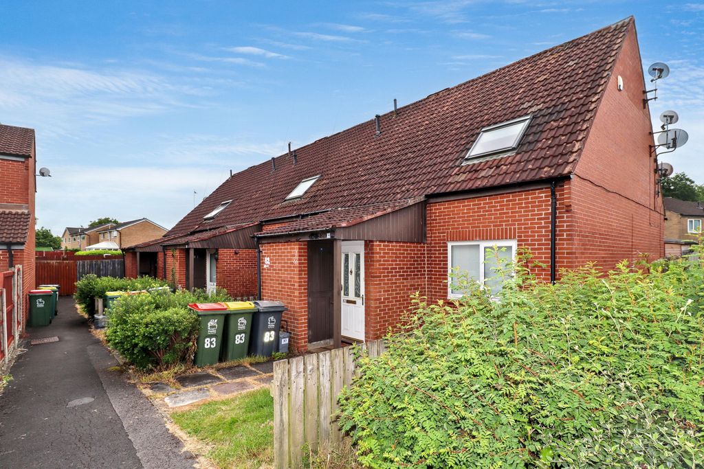 Property photo 1 of 13 80 Thistlecroft, Ingol, Preston, Lancashire, Pr2 7BT