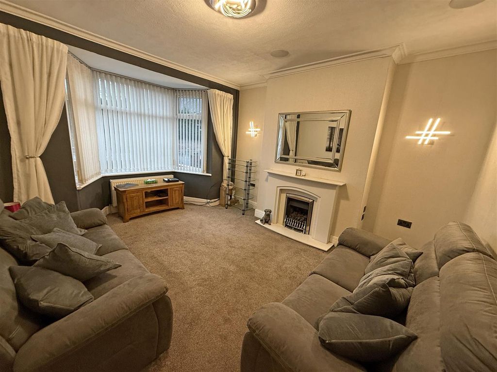 Property photo 2 of 13 Living Room.Jpg