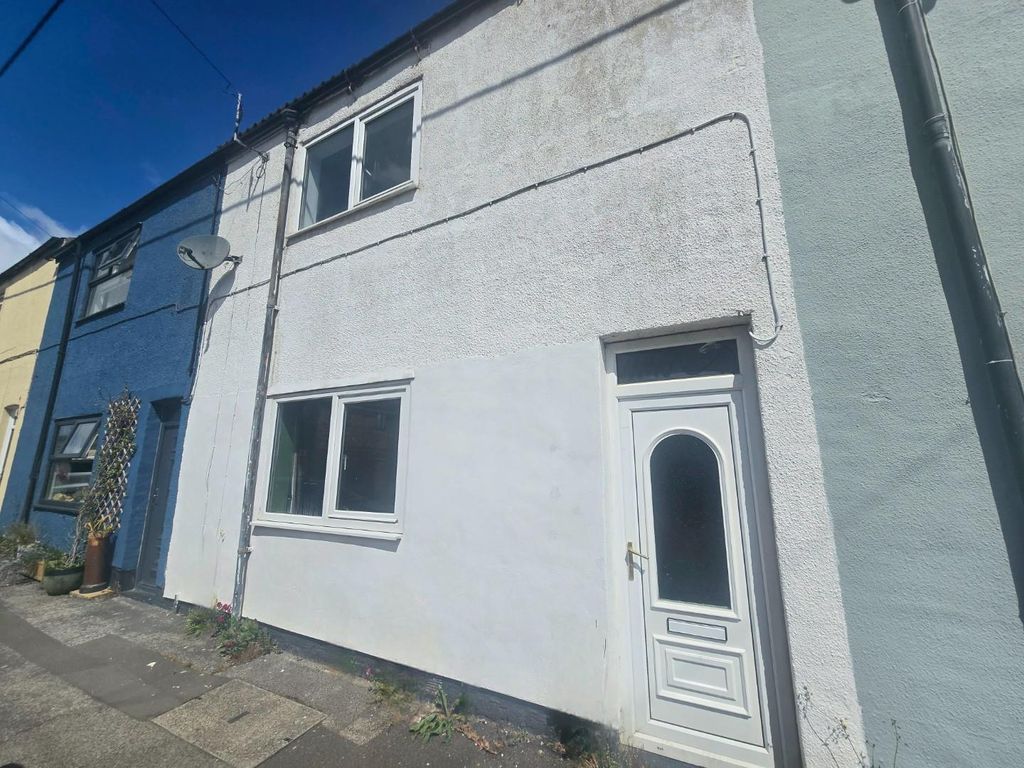Property photo 1 of 7 Front