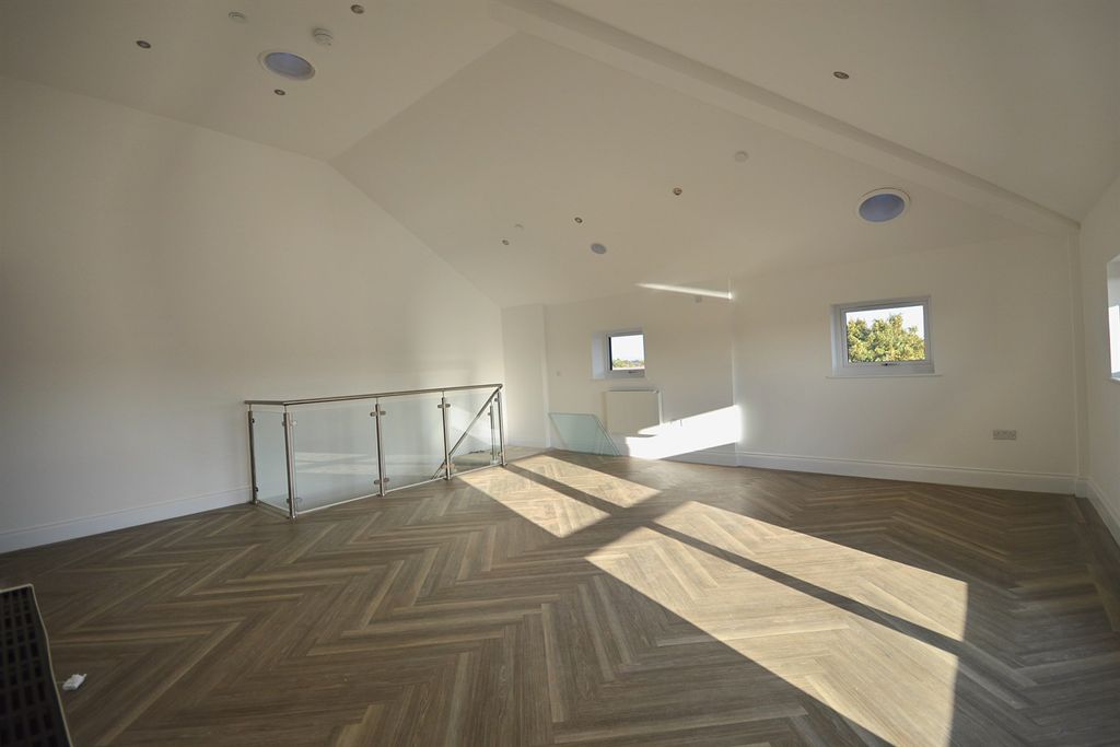 Property photo 3 of 12 Reception Two