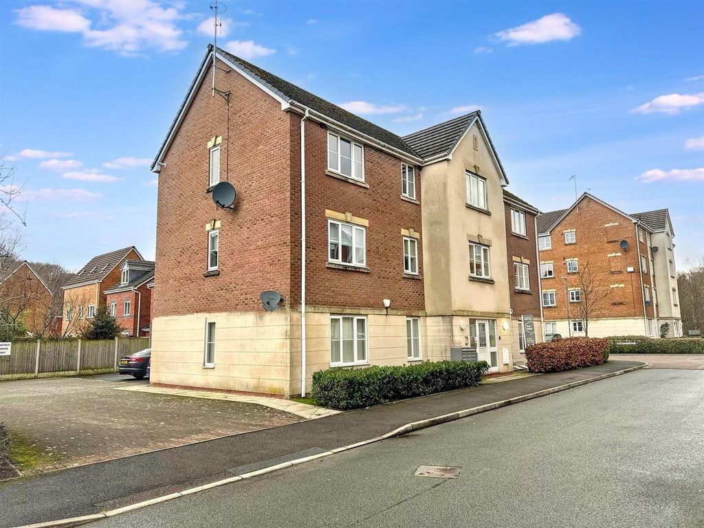 Property photo 1 of 18 Location