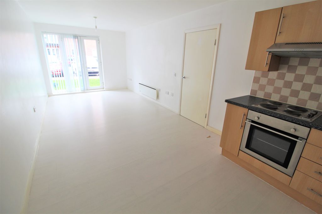 Property photo 2 of 7