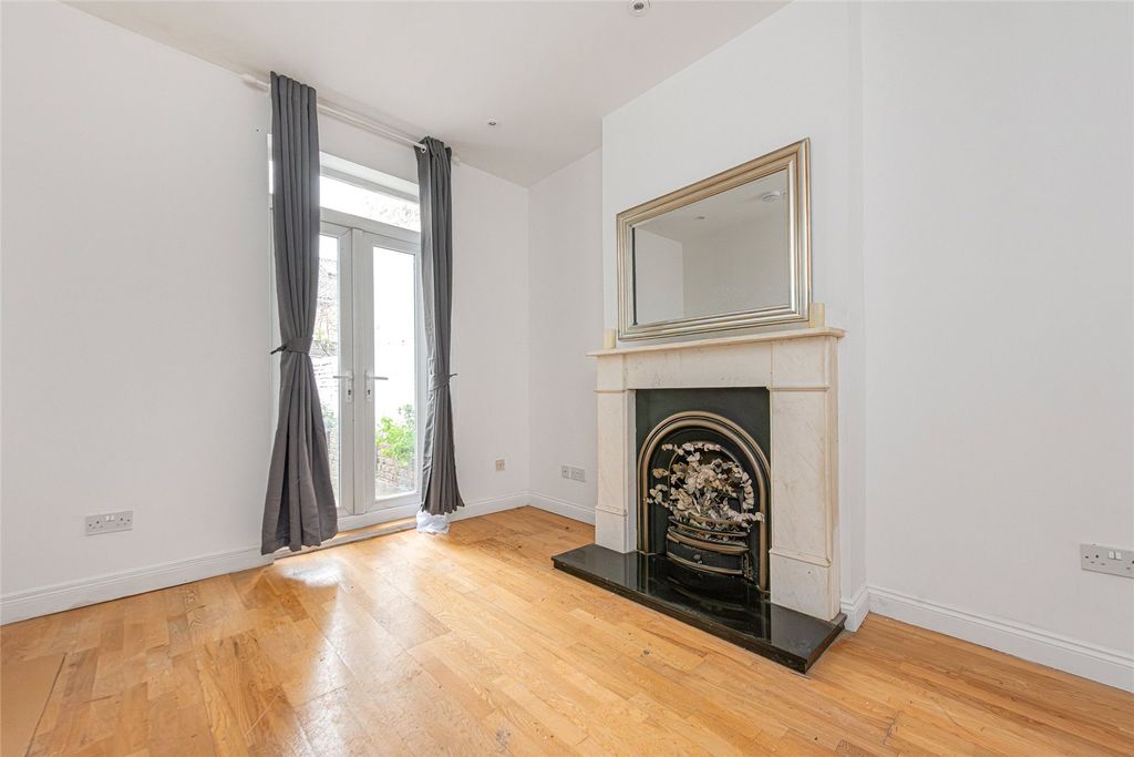 Property photo 3 of 9 Picture No. 03