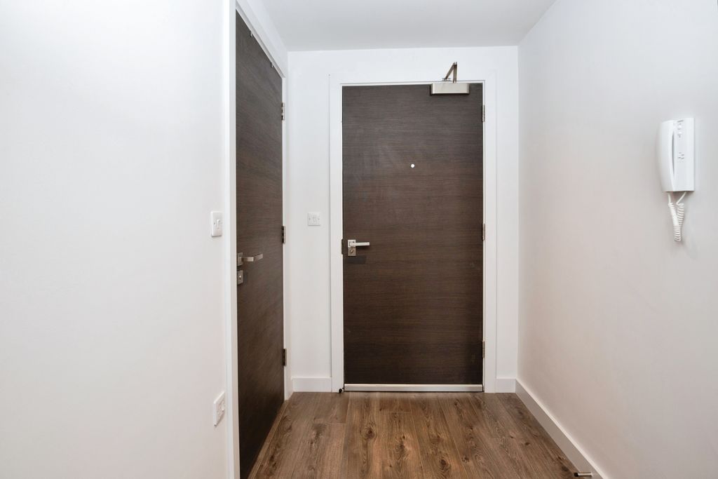 Property photo 3 of 11 Photography