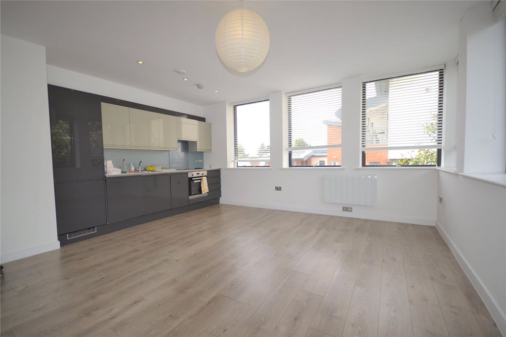 Property photo 2 of 4 Picture No. 04