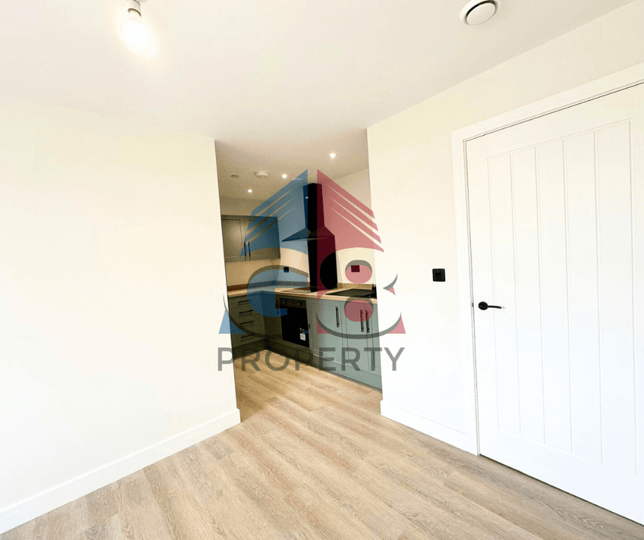 Property photo 2 of 16 Gallery