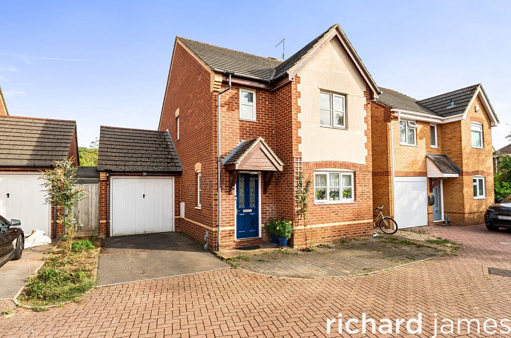 Property photo 1 of 12 468F1c630E73437B9B18E30A8E146A26