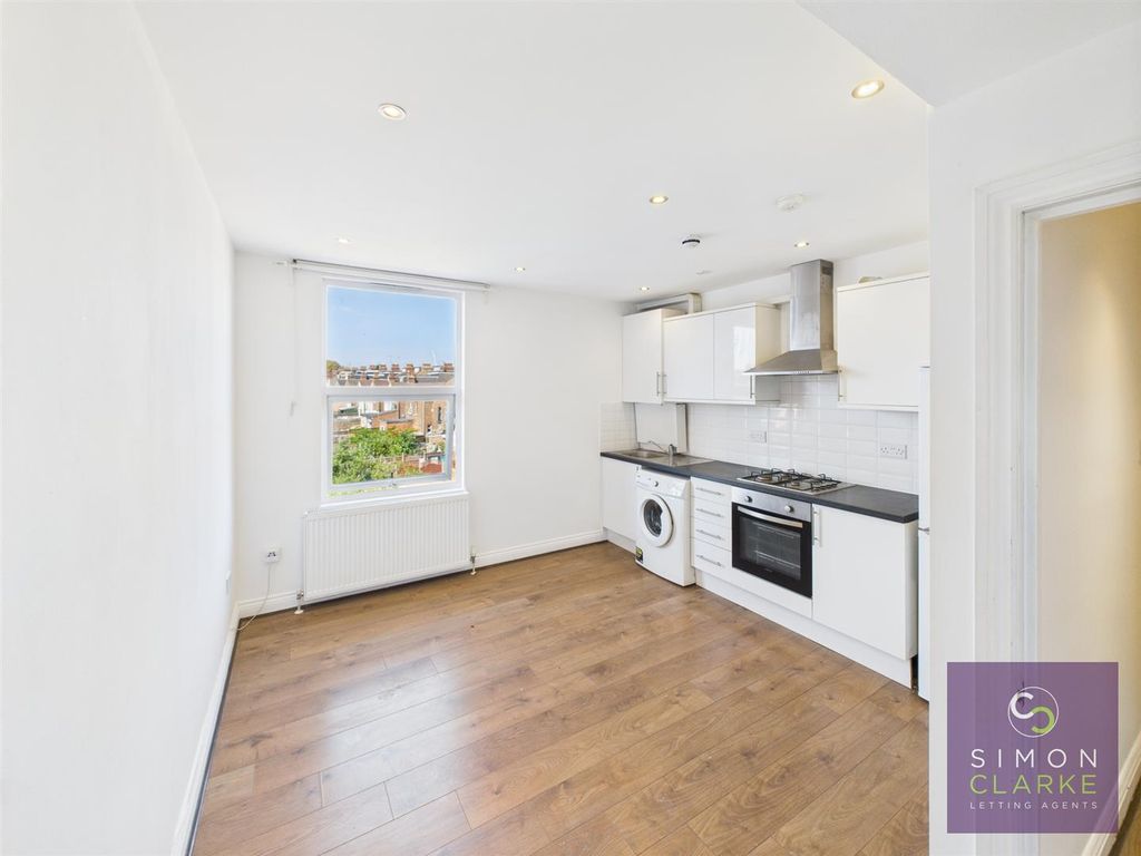 Property photo 2 of 5 Cam05425G0-Pr0035-Still001.Jpg