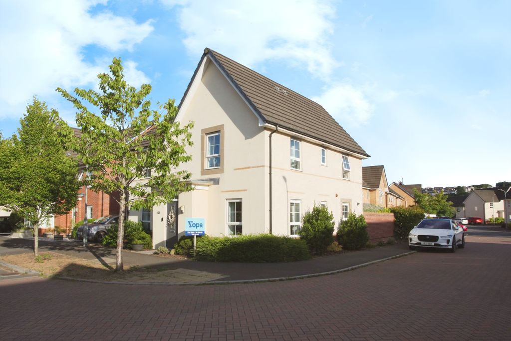 Property photo 1 of 19 Img_9081