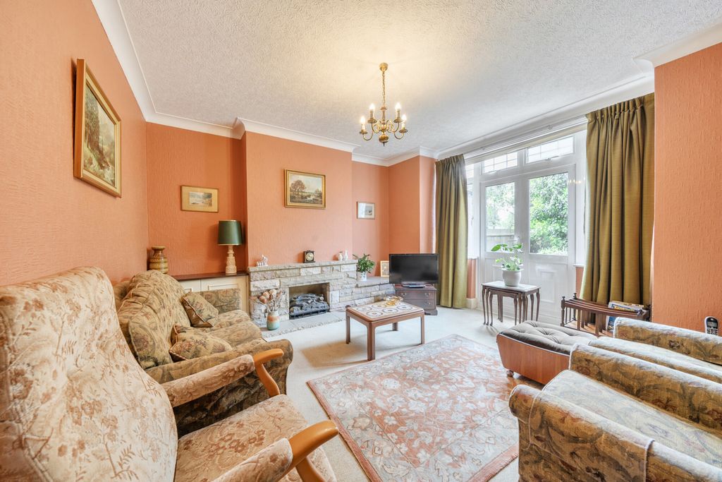 Property photo 2 of 17 1451106-10-69F9d3...