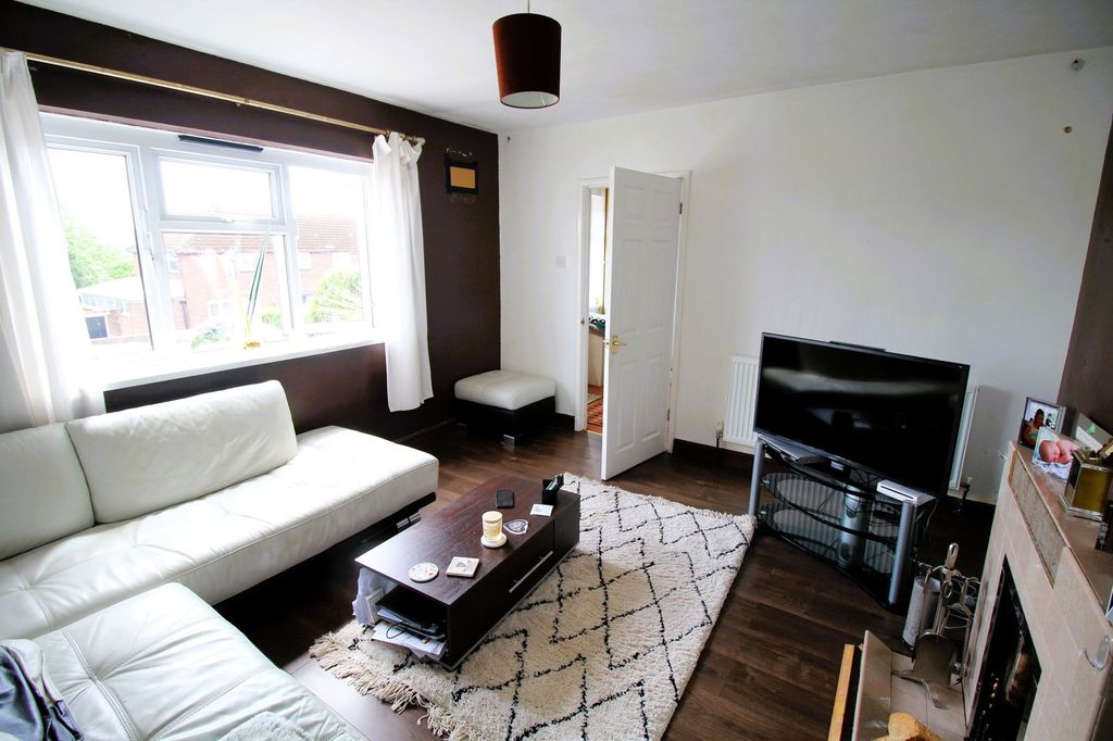 Property photo 2 of 18