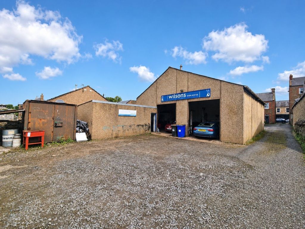 Property photo 1 of 4