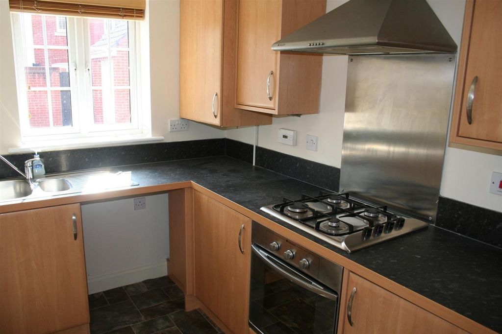 Property photo 2 of 4