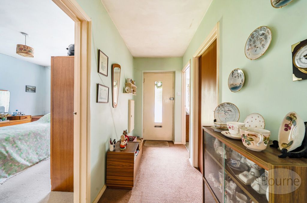 Property photo 2 of 13 310147ee-8854-453...